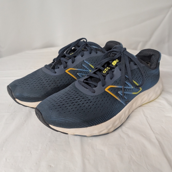 New Balance 520 V8 Men\'s Running Shoes Men\'s Size 9.5 Blue